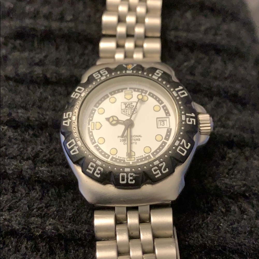 TAG HEUER Ladies Watch - Picture 2 of 6